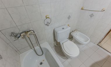 Venta 2 PH independientes en lote propio. Pompeya.