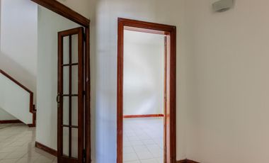 Venta 2 PH independientes en lote propio. Pompeya.