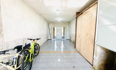 CASA EN VENTA 4 AMBIENTES  PERMUTA