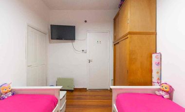 VENTA CASA 4 AMB CON JARDIN Y COCHERA