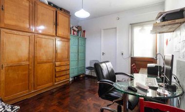 VENTA CASA 4 AMB CON JARDIN Y COCHERA