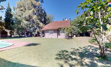 VENTA CASA QUINTA BOSQUES VARELA PILETA PARQUE