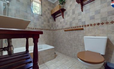 VENTA CASA QUINTA BOSQUES VARELA PILETA PARQUE