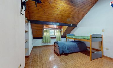 VENTA CASA QUINTA BOSQUES VARELA PILETA PARQUE