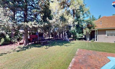 VENTA CASA QUINTA BOSQUES VARELA PILETA PARQUE