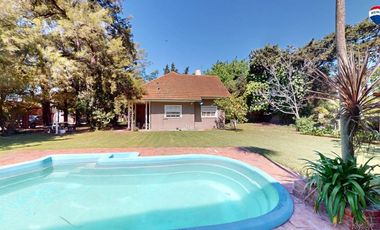 VENTA CASA QUINTA BOSQUES VARELA PILETA PARQUE