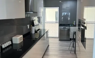 3 BR Condominium @Sathorn Gardens (AA38220)