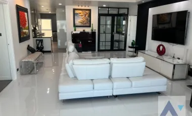 3 BR Condominium @Sathorn Gardens (AA38220)