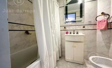 Venta Departamento de 3 ambientes con cochera en Lomas de Zamora Oeste