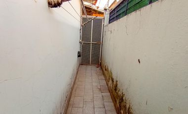 Venta PH en Lanús Oeste de 2 ambientes con Patio