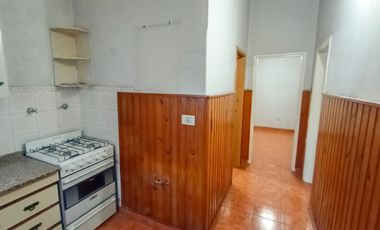 Venta PH en Lanús Oeste de 2 ambientes con Patio