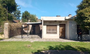 Casa en Luis Guillon