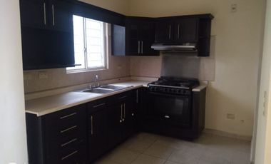 CASA EN RENTA COL. VILLAS DE ANAHUAC SAN NICOLAS DE LOS GARZA, N.L.