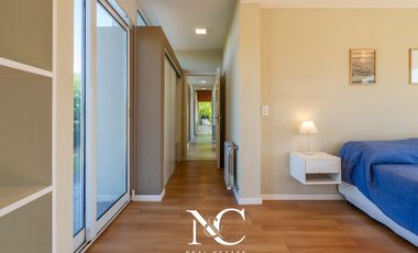 Casa en Venta en Costa Esmeralda con gas natural