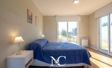 Casa en Venta en Costa Esmeralda con gas natural