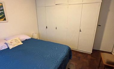 Departamento 3 ambientes con patio y cochera - Olivos