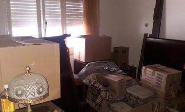 Departamento 3 ambientes con patio y cochera - Olivos