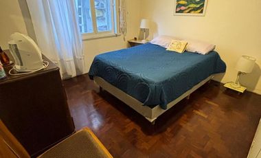 Departamento 3 ambientes con patio y cochera - Olivos