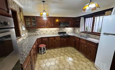 Casa - Lomas de Zamora Este