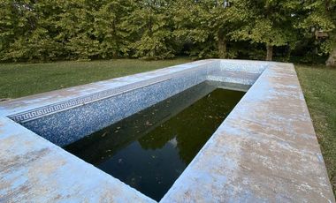 VENTA CASA DE ESTILO 3 DORMITORIOS, PISCINA Y COCHERA - OLIVEROS