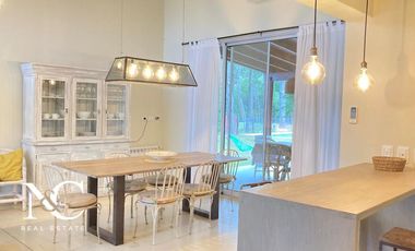 Casa en venta en Costa Esmeralda con Gas Natural