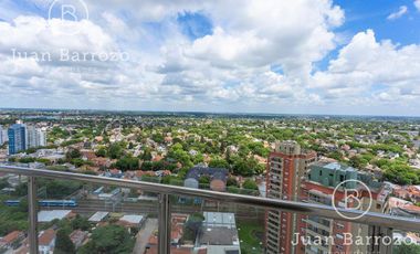 Penthouse de 4 ambientes en venta en Temperley. 2 cocheras, patio y piscina propia.