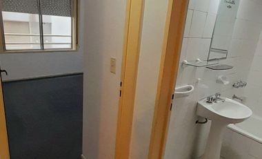 Departamento 2 ambientes. Excelente ubicación. Vicente López.