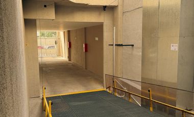 Cocheras en Venta y Alquiler - Barrio General Paz, cercanía a importantes centros de salud.