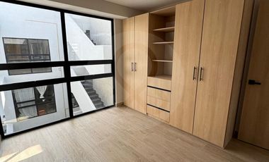 PH en renta en Nápoles