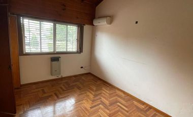 Casa en S.Isi.-Vias/Rolon