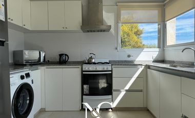 Casa en Venta en Costa Esmeralda 4 amb fondo libre