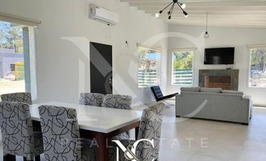 Casa en Venta en Costa Esmeralda 4 amb fondo libre