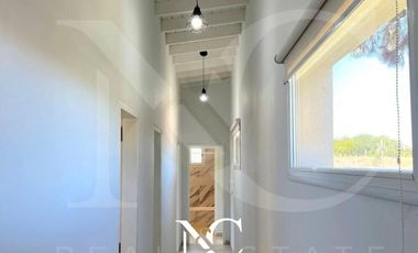 Casa en Venta en Costa Esmeralda 4 amb fondo libre