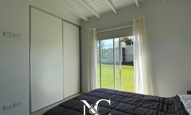 Casa en Venta en Costa Esmeralda 4 amb fondo libre