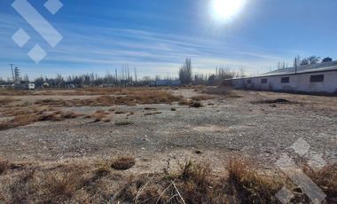 En Venta, Predio de 33000m², Galpón y Casa, Neuquén.