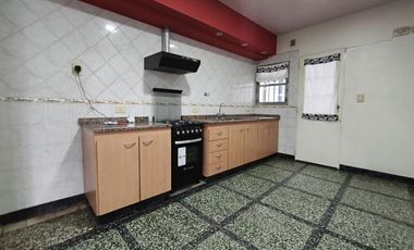 PH 4 ambientes con cochera en San Justo sobre Illia