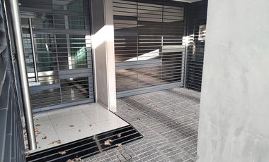 Se venden 10 cocheras contiguas  (en forma conjunta)  Barrio República de la Sexta