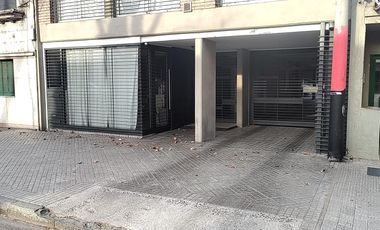 Se venden 10 cocheras contiguas  (en forma conjunta)  Barrio República de la Sexta