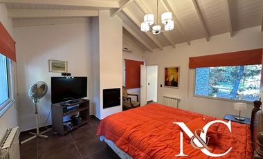 Casa en  venta en Costa Esmeralda con fondo libre