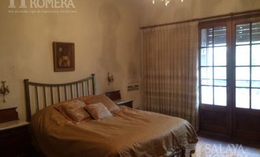 Casa a actualizar -  Excelente zona -OPORTUNIDAD