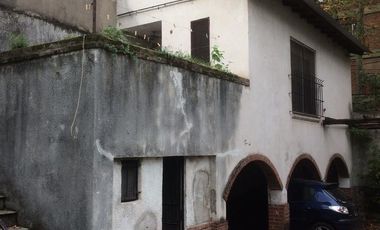 Casa a actualizar -  Excelente zona -OPORTUNIDAD