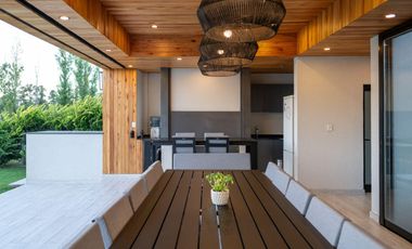 La Rinconada, Ibarlucea, venta casa tres dormitorios