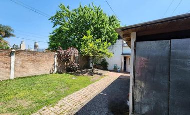 Casa en venta - 3 Dormitorios 1 Baño - Longchamps