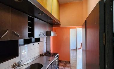 Casa en venta - 3 Dormitorios 1 Baño - Longchamps