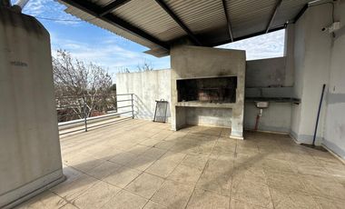 Departamento en Luis Agote