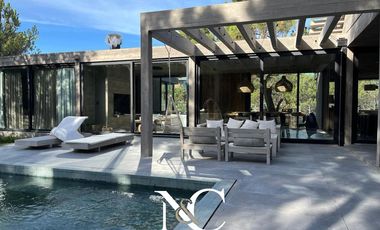 Casa en Alquiler en Costa Esmeralda, cercana al mar