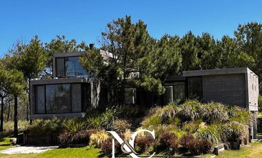 Casa en Alquiler en Costa Esmeralda, cercana al mar