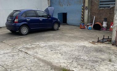 Galpón - Luis Guillon