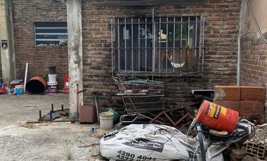 Galpón - Luis Guillon