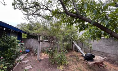 CASA FAMILIAR FRENTE A PLAZA EN LA FLORIDA